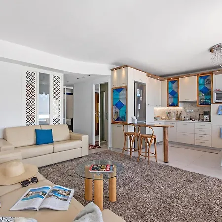 Apartment Penthouse Garavan - Happy